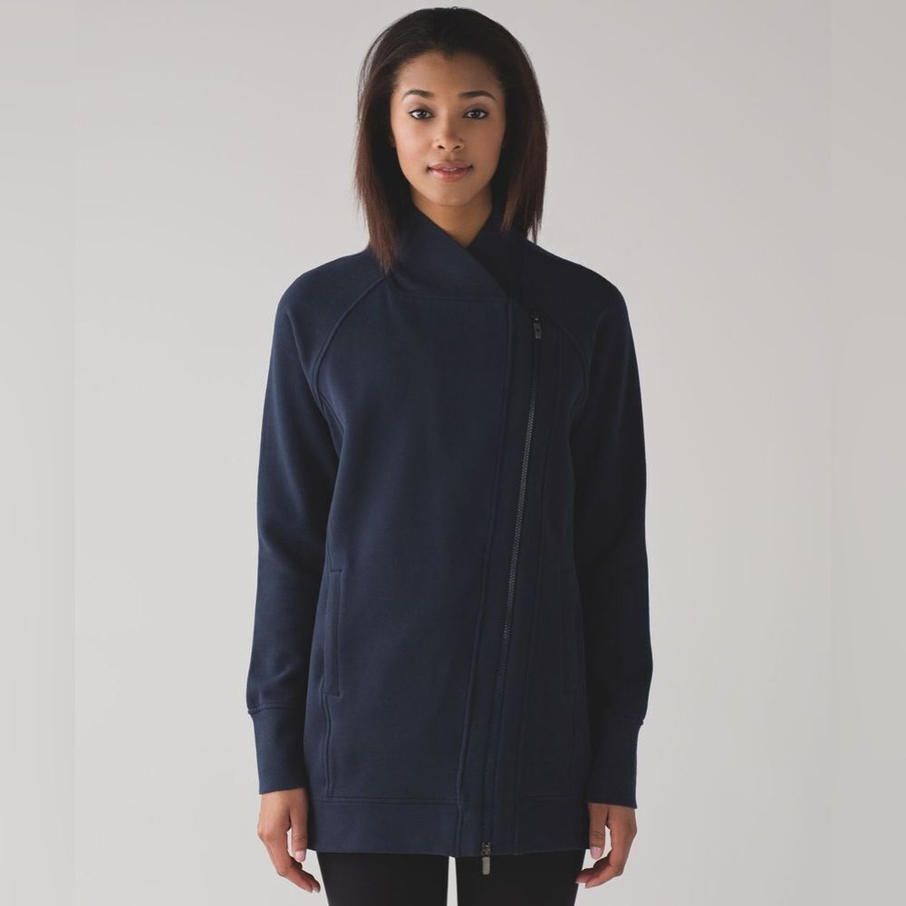 EUC Lululemon Back To It Wrap Inkwell
